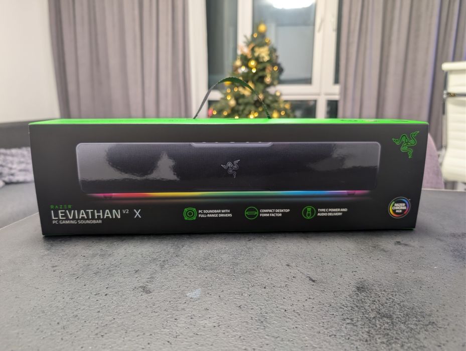 Razer Leviathan V2 X - ігрова колонка з RGB підсвічуванням