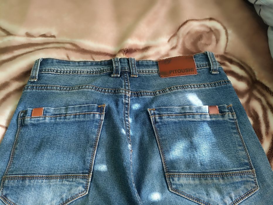 Продам джинси 4 шт. не дорого