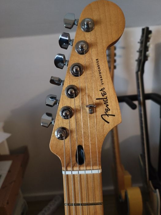 Fender Stratocaster Player Plus SSS 3TS