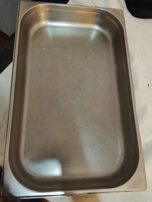 Tabuleiros para forno.