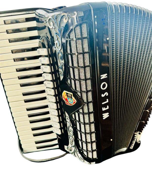 Akordeon Welson 120 basów, kanałowy 2/2. Stan idealny