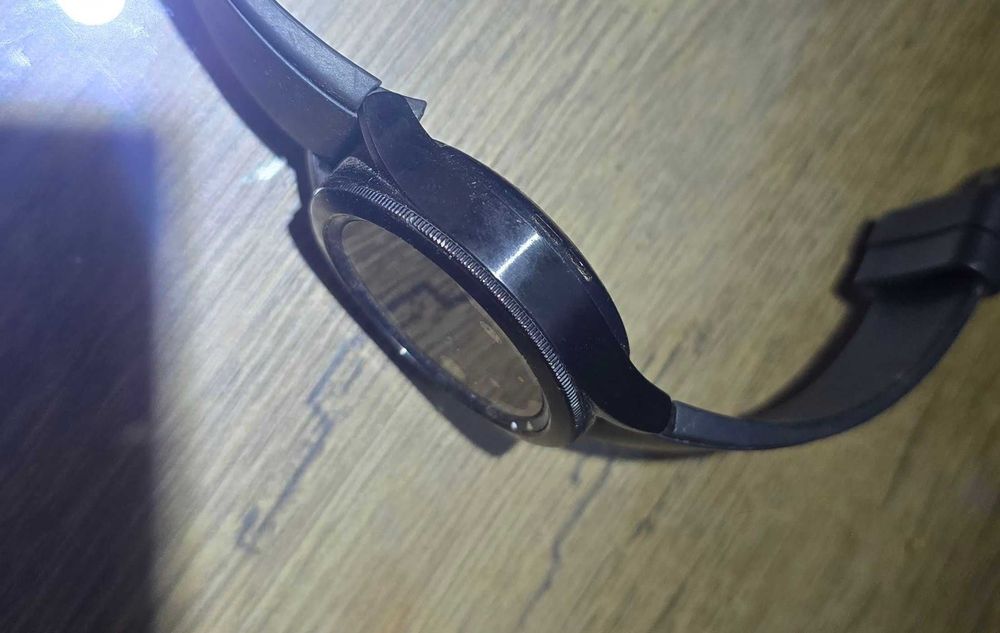 samsung galaxy watch 4,   3 ładowarki