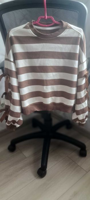 Дуже гарна кофти стан як нова