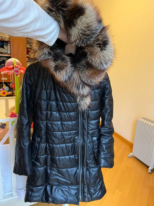 Шикарний шкіряний пуховик/куртка з хутром лисиці в ідеал стані рM/L