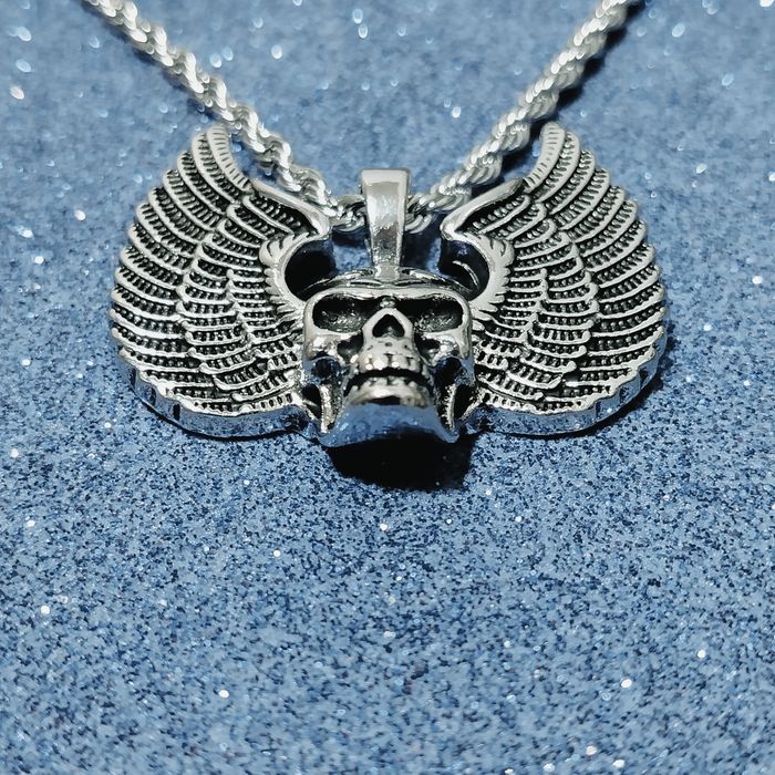 Брутальный кулон Крылатый Череп, цепочка - канат 60см