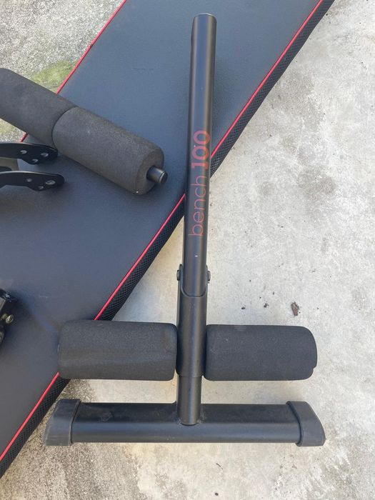 Banco de Musculação Domyos Bench 100 – Decathlon (c/ apoio de pernas)