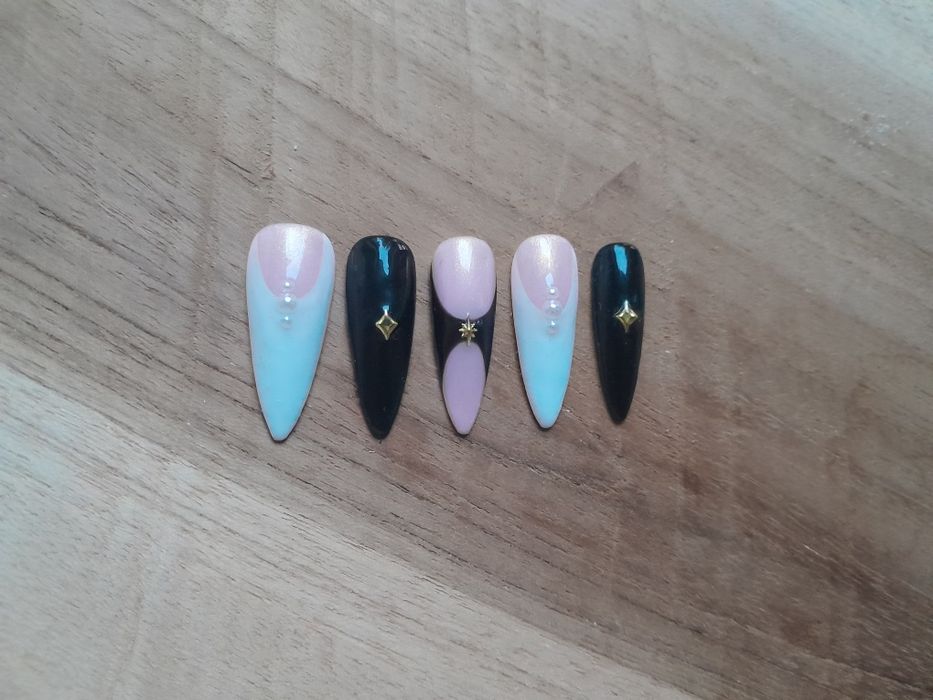 Tipsy Press On handmade