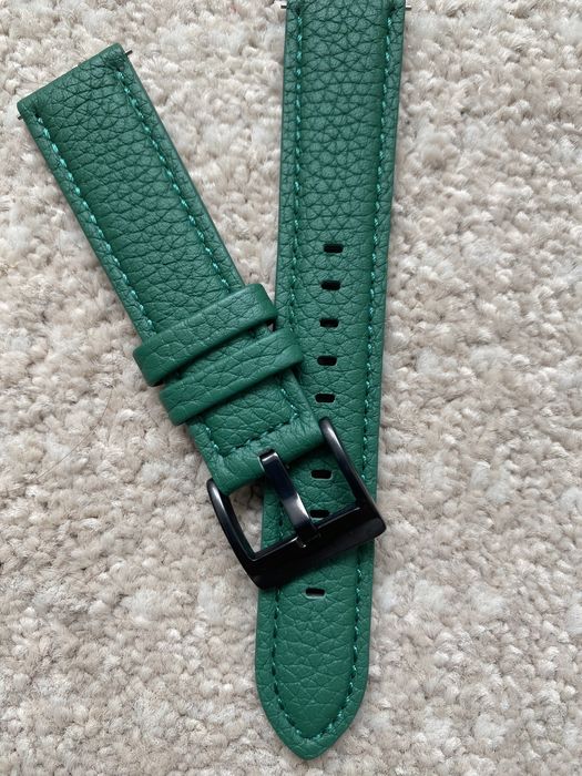 Bracelete em Pele Genuína tamanho 20mm, com sistema de fácil remoção, indicada para smart Watch