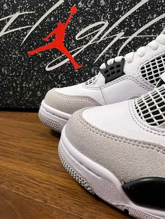 Jordan 4 Retro Military Black r.43