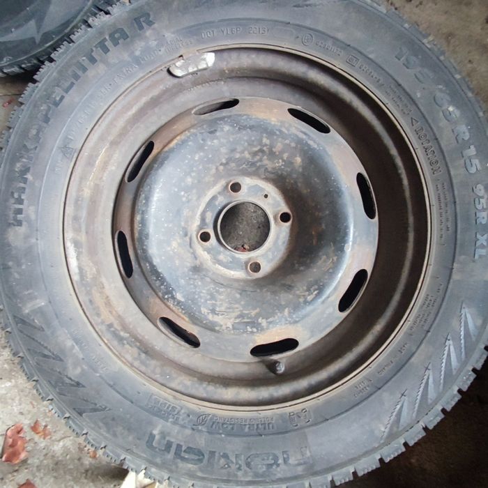 Шини зимові розпаровка