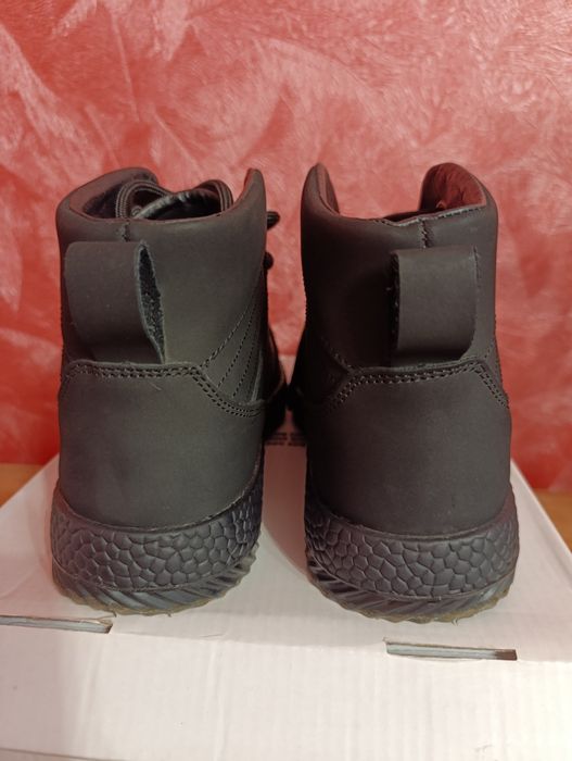 Мужские кроссовки ботинки Kazar