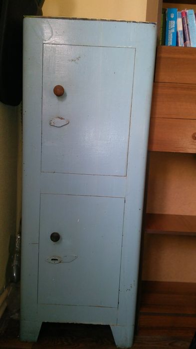 Продам металевий сейф