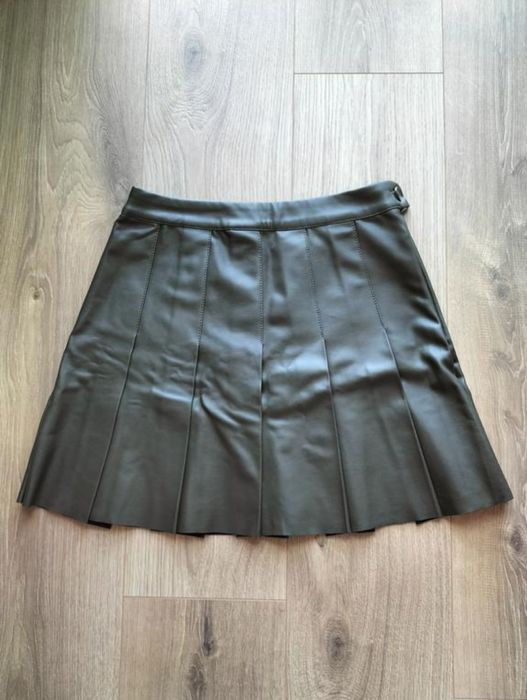 Жіночий одяг обмін