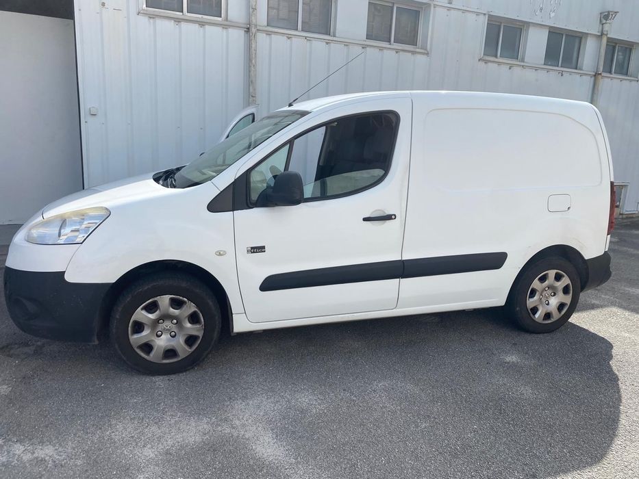 Peugeot partener