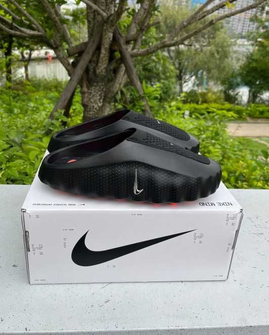 Nike Mind 001 Czarne buty sportowe do użytku na zewnątrz R.43