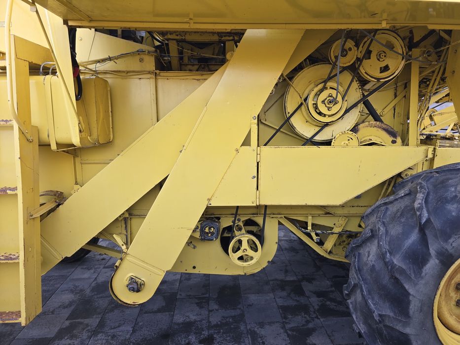 New Holland 1520