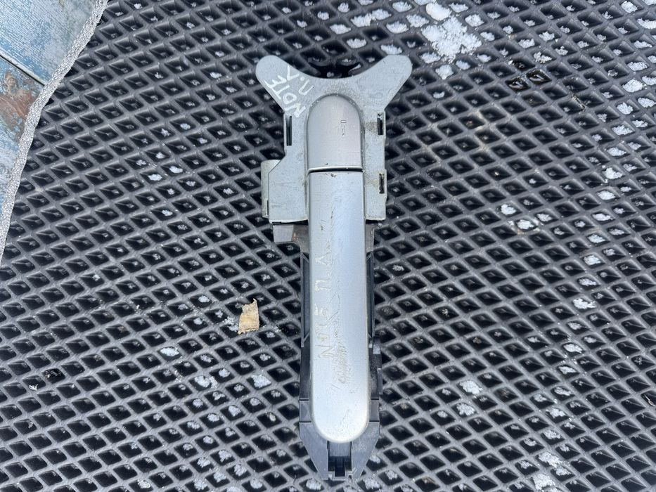 Ручка  передняя левая Nissan Note (E11)