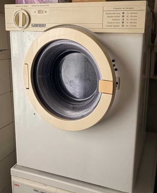 Maquina Lavar e Secar Roupa