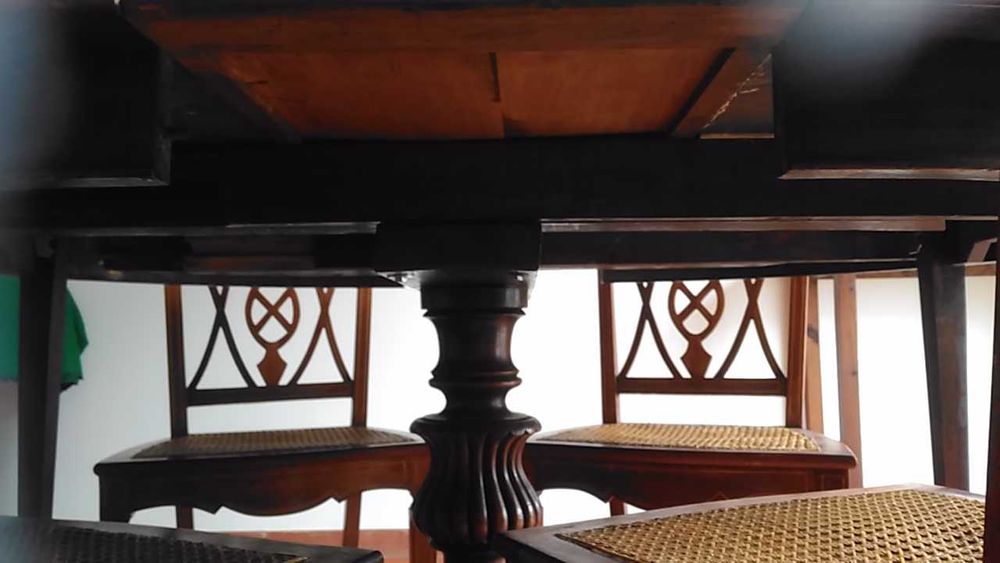 Mesa de sala  - Estilo 1900