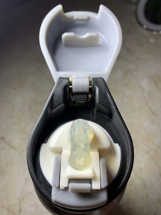 Термос з соломинкою б/у