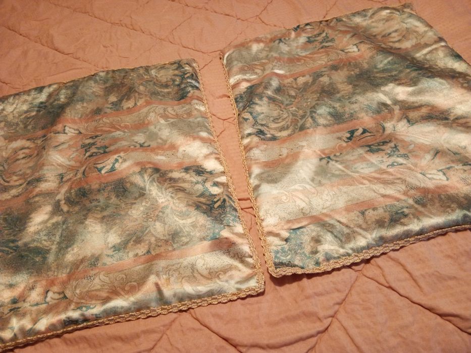 Duas fronhas 45x55 acetinadas