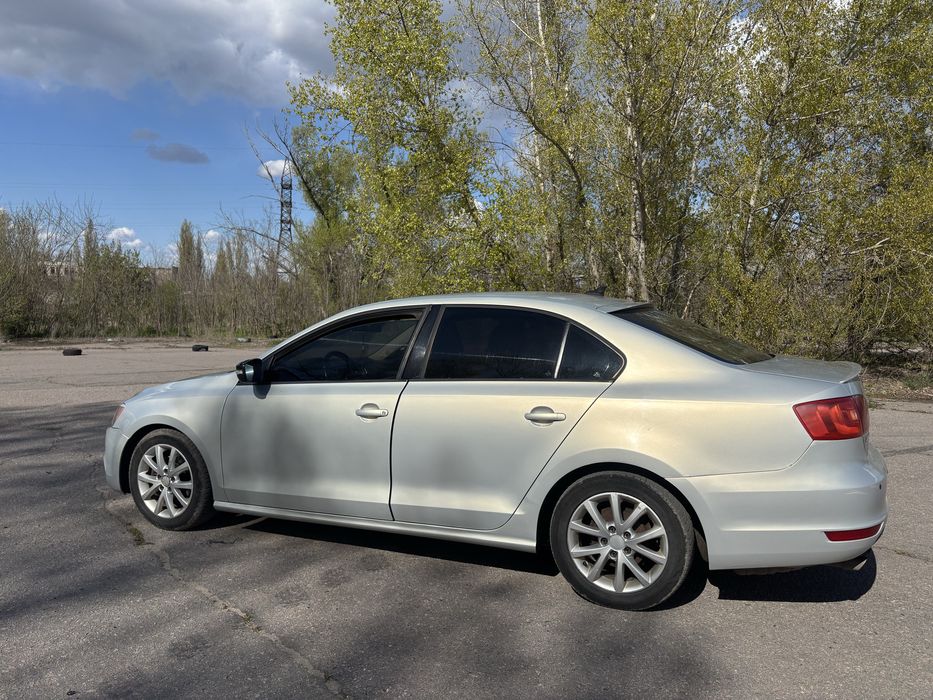 Продам автомобіль Volkswagen Jetta 6 2011