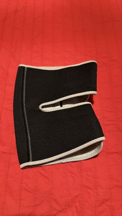 Opaska na staw kolanowy marki Sensiplast