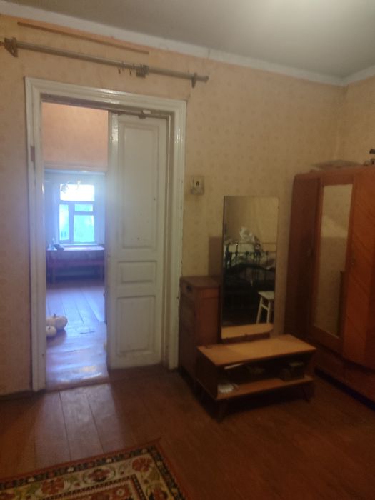 Продаж частини будинку в місті Сміла, центр міста.