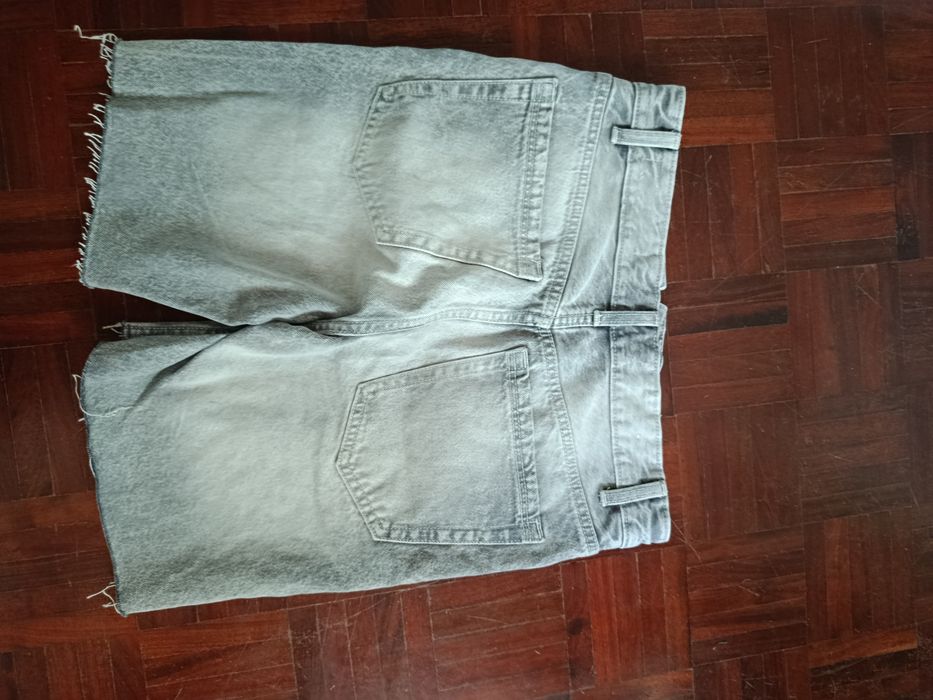 Calção rasgado, Bershka