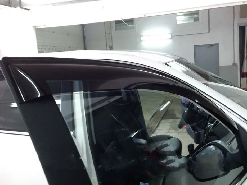Nissan NV200 2009- рр. Вітровики Niken Luxury (2 шт)