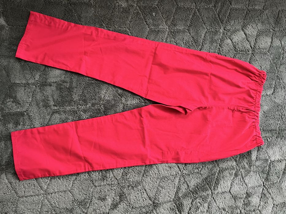 Spodnie medyczne czerwone