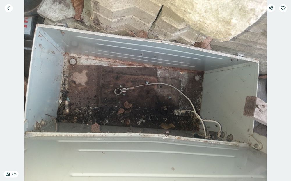 Лампа хірургічна, операційна з безперебійним живленням.