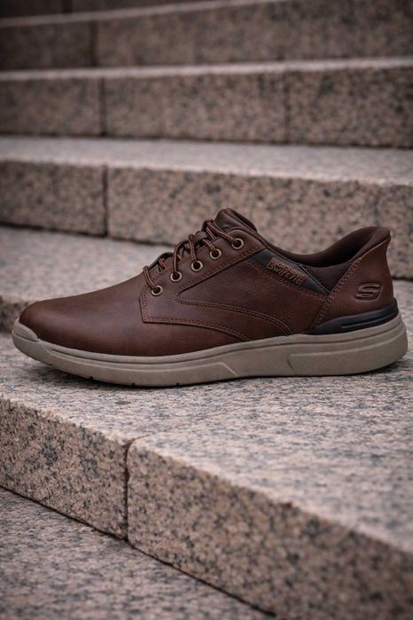 Оригінальні чоловічі кросівки skechers розмір-40, устілка- 25,5-26см