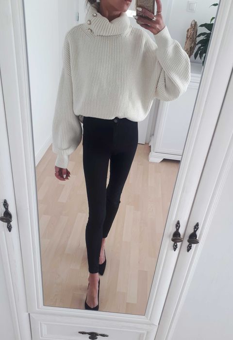 Sweter z perłami H&M