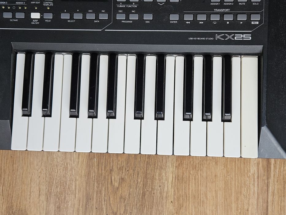 Yamaha KX-25 klawiatura sterująca