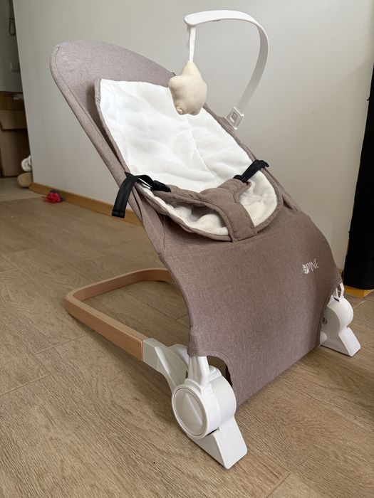 Дитяче крісло шезлонг Caretero Pine Brown