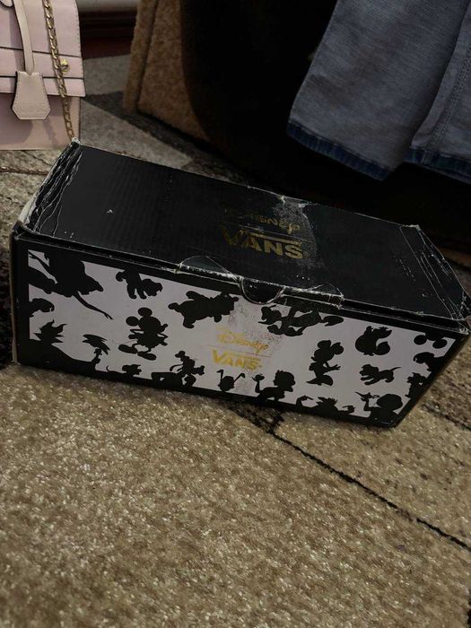 Vans Slip-On x Disney 42 б/у