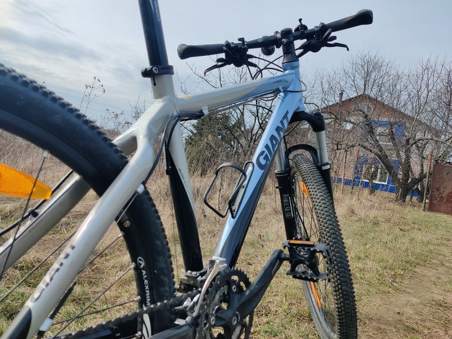 ІДЕАЛ Giant arete 2 Rock Shox повітря Deore XT гідравлика