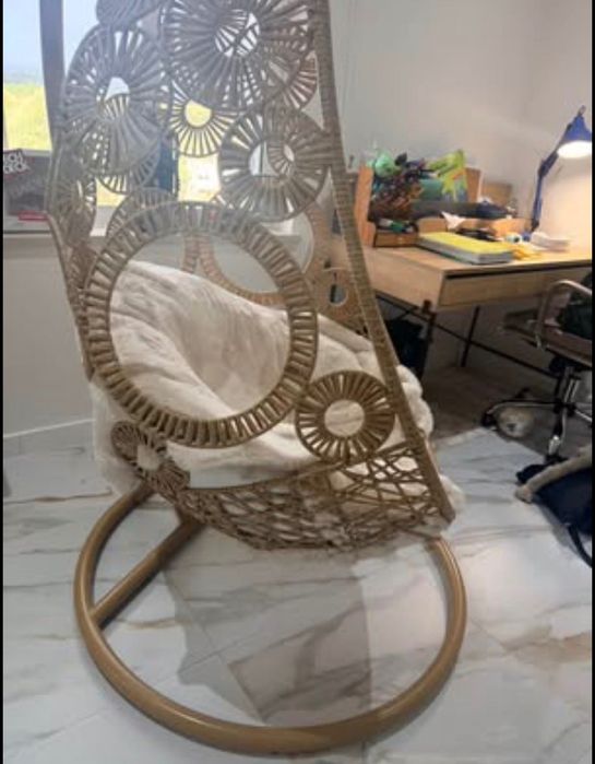 Baloiço Suspenso em Rattan  Estilo Boho  Com Base e Almofada Ajustável na altura