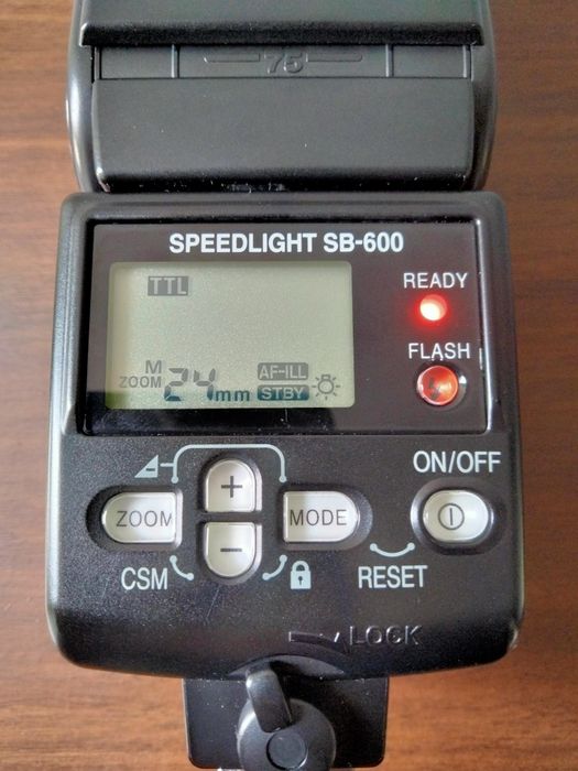 Flash Nikon speed light SB-600 como novo!