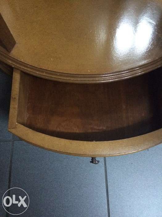 Móvel vitrine antigo