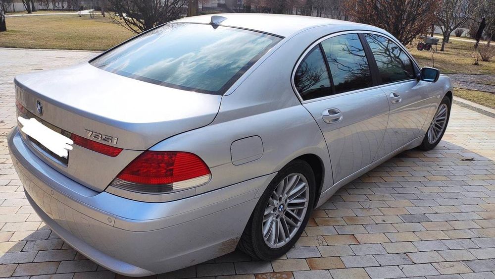 BMW 7 дзвонити до 22:00