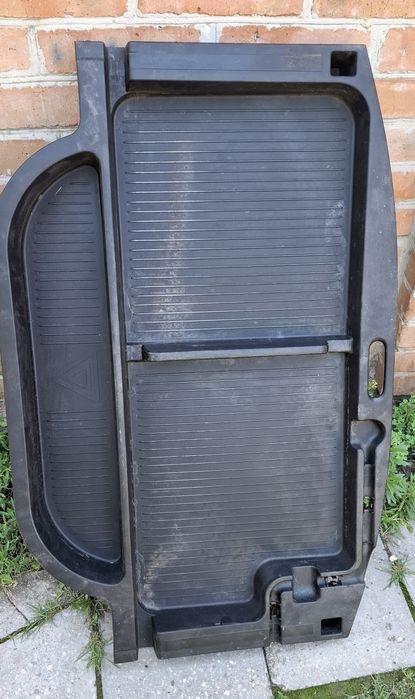 Органайзер багажнику Mazda 3 bk