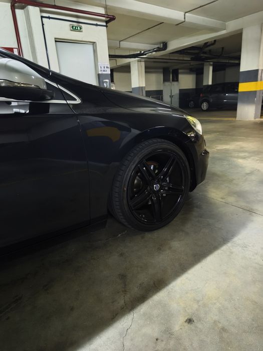 Volvo V40 R Design 2015
