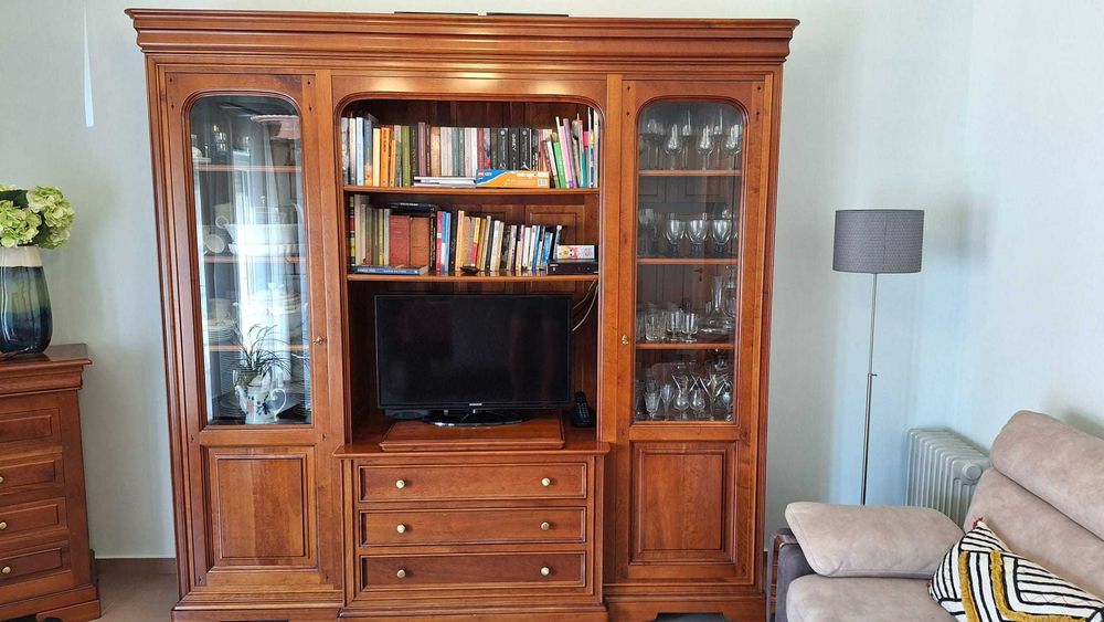 Móveis de Sala de Jantar em Madeira Maciça _ Paços de Ferreira