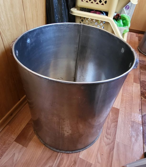 Кастрюлі нержавійка 50-65л