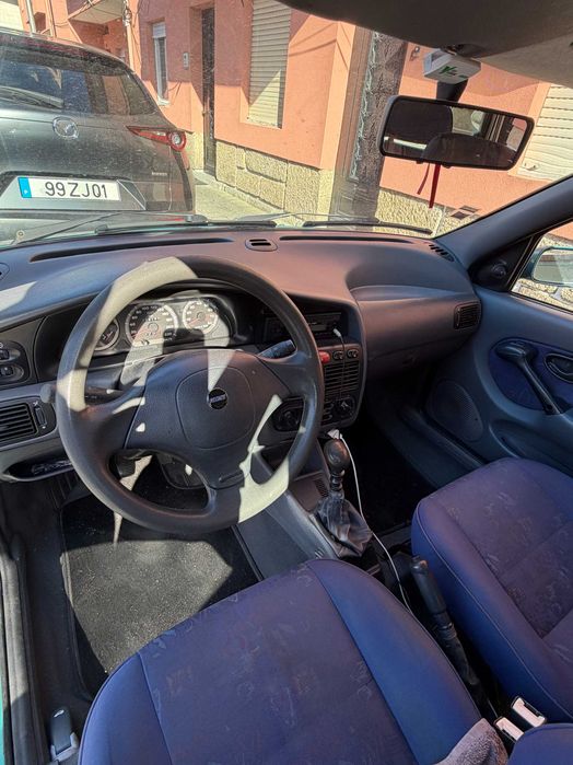 Fiat Palio Weekend Gasolina Acidentada – Anda – Motor e mecânica em bom estado. Inspeção em Dia – 700€