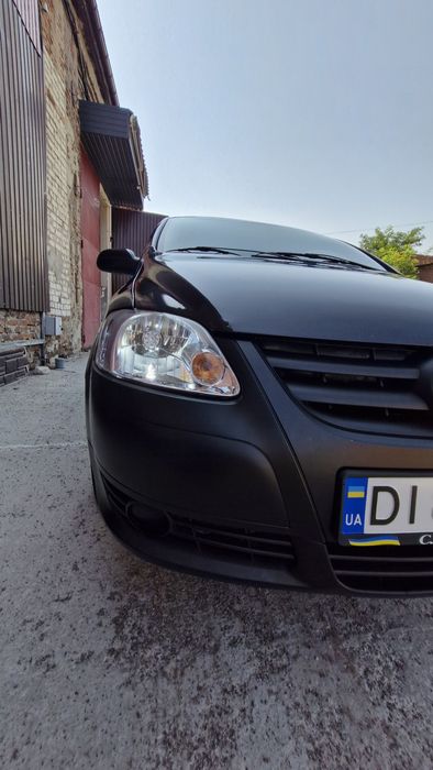 Продам Volkswagen Fox  2005 1.2 бензин