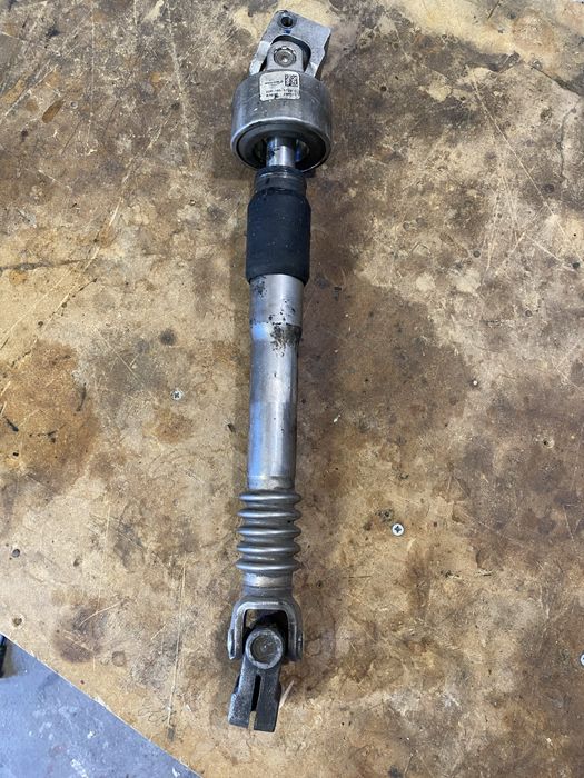 Продам рулевой вал бмв е60