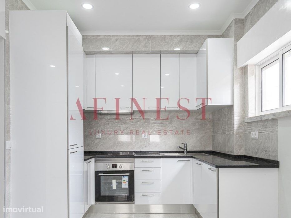 Apartamento T1 Totalmente Remodelado Na Amadora